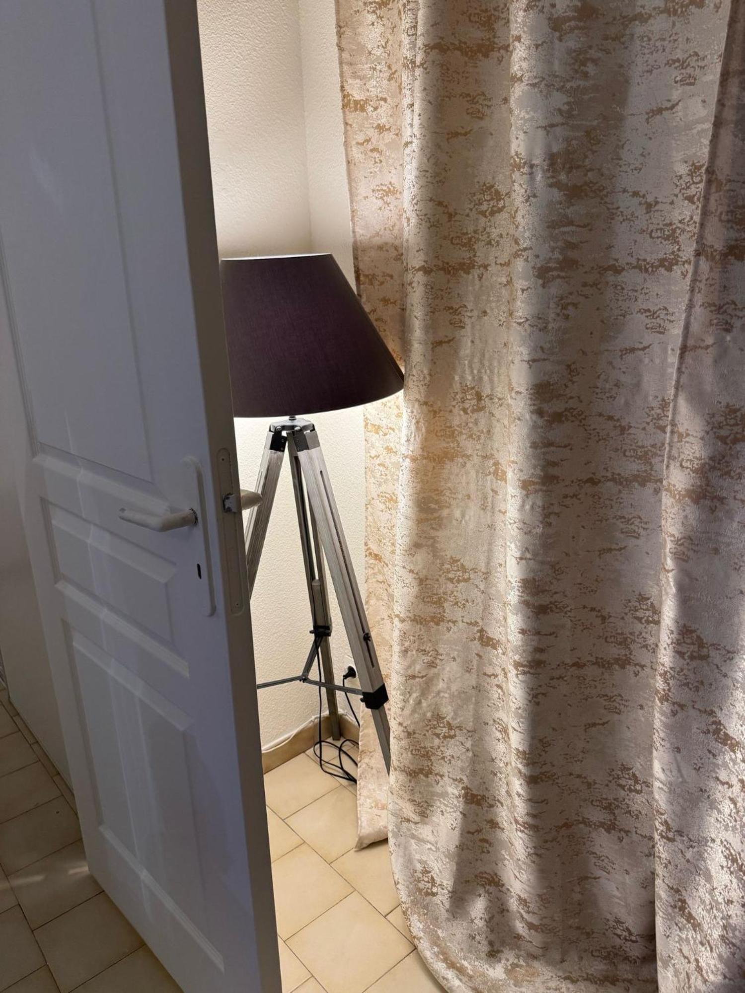 T2 Montpellier Plein Sud Clim Wifi Terrasse De 16M2 Lägenhet Exteriör bild